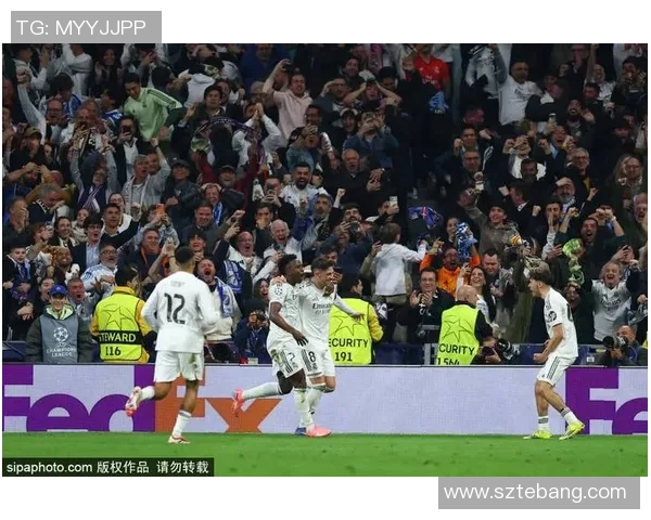 03年欧冠经典对决曼联与皇马的巅峰对抗回顾